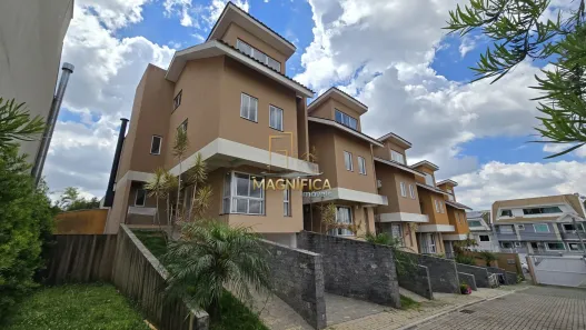 Casa de Condomínio com 3 Quartos para venda ou aluguel, 185m² no Campina do Siqueira, Curitiba