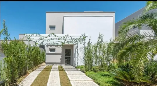 Casa de Condomínio com 3 Quartos à venda, 189m² no Jardins Berlim, Senador Canedo