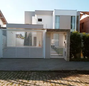 Casa com 4 Quartos à venda, 560m² no Centro, Balneário Piçarras