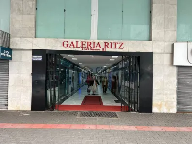Sala Comercial à venda, 71m² no Centro, Curitiba