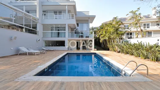 Casa de Condomínio com 5 Quartos à venda, 643m² no Cascatinha, Curitiba