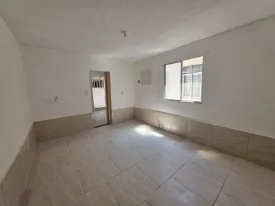Kitnet com 1 Quarto para alugar, 25m² no Irajá, Rio de Janeiro