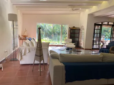 Casa com 4 Quartos para venda ou aluguel, 1056m² no Guaiúba, Guarujá
