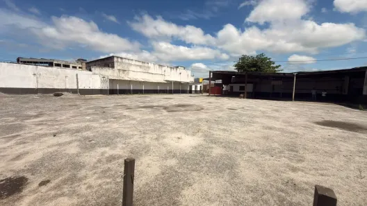 Galpão/Depósito/Armazém com 10 Quartos para alugar, 2160m² no Botafogo, Macaé