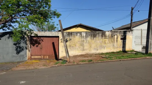 Casa com 2 Quartos à venda, 70m² no Conjunto Semiramis Barros Braga, Londrina