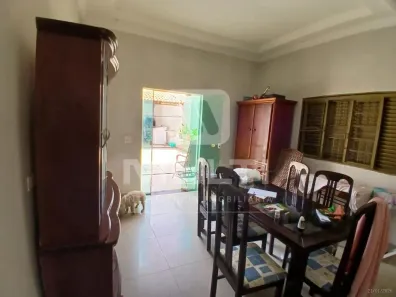 Casa com 4 Quartos à venda, 320m² no Centro, Uberlândia
