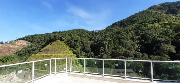 Cobertura com 4 Quartos à venda, 166m² no Cidade Jardim, Caraguatatuba