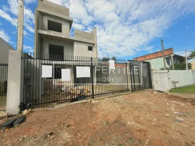 Sobrado com 3 Quartos à venda, 120m² no Fazendinha, Curitiba