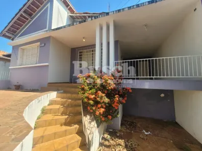 Casa com 3 Quartos para venda ou aluguel, 187m² no Vila Souto, Bauru