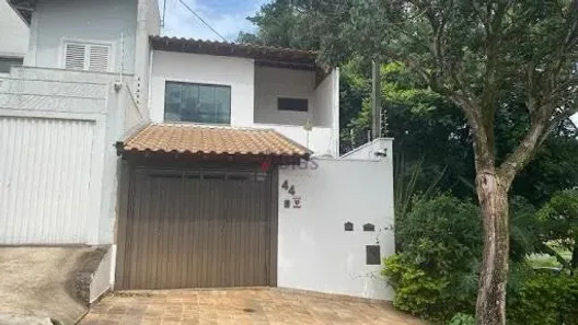 Sobrado com 3 Quartos à venda, 147m² no Portal do Sol, São Carlos