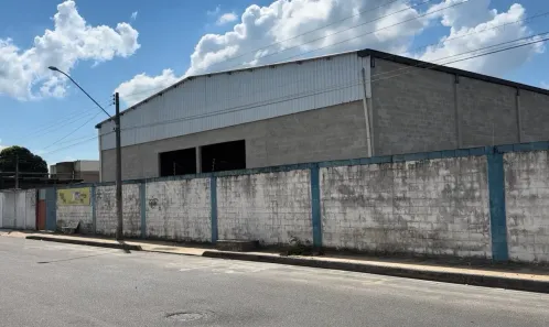 Galpão/Depósito/Armazém para alugar, 552m² no Interlagos, Linhares