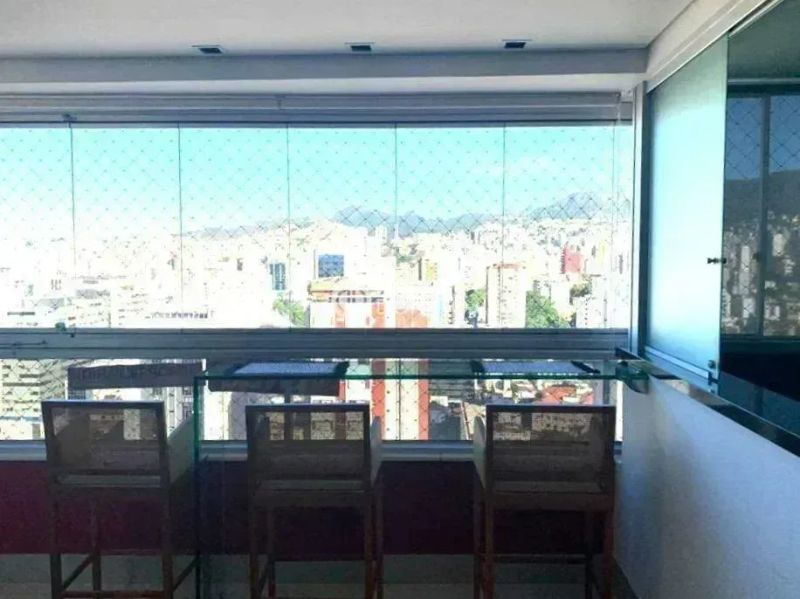 Apartamento com 3 quartos — Santo Antônio, Belo Horizonte
