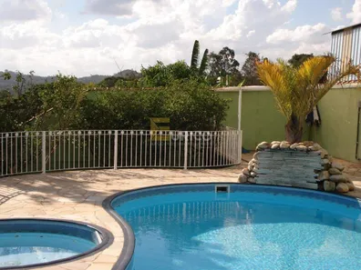 Fazenda/Sítio com 3 Quartos à venda, 590m² no Guembé, Louveira