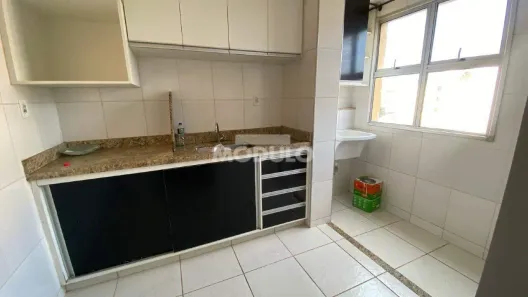 Apartamento com 2 Quartos para alugar, 50m² no Chácaras Tubalina e Quartel, Uberlândia