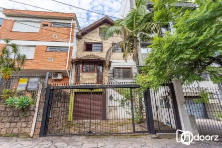 Casa com 4 Quartos à venda, 330m² no Petrópolis, Porto Alegre