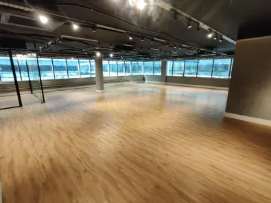 Sala Comercial para alugar, 201m² no Barra Olímpica, Rio de Janeiro