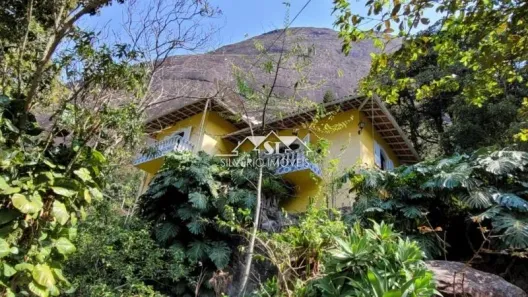 Casa com 3 Quartos à venda, 180m² no Retiro, Petrópolis