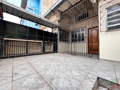 Casa com 2 Quartos para alugar, 74m² no Centro, Duque de Caxias