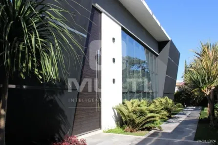 Casa com 6 Quartos para alugar, 1000m² no Cidade Jardim, Uberlândia