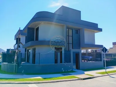 Casa com 4 Quartos à venda, 289m² no Campeche, Florianópolis