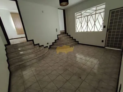 Imóvel Comercial com 4 Quartos à venda, 200m² no Vila Operária, Rio Claro