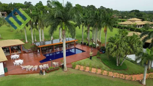 Fazenda/Sítio com 5 Quartos à venda, 1000m² no Parque São Jorge, Avaré