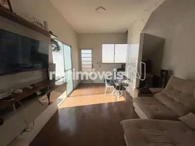 Casa com 2 Quartos para alugar, 102m² no Fonte Grande, Contagem