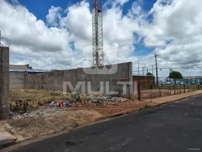 Lote/Terreno com 1 Quarto à venda, 1m² no Marta Helena, Uberlândia