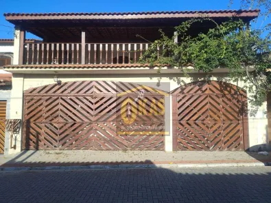 Sobrado com 4 Quartos à venda, 304m² no Jardim Nova Poá, Poá