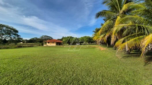 Fazenda/Sítio com 2 Quartos à venda, 180m² no Área Rural de Marília, Marília