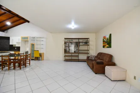 Casa com 3 Quartos à venda, 170m² no Balneário, Florianópolis