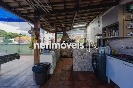 Casa com 3 Quartos à venda, 330m² no Santa Rosa, Belo Horizonte