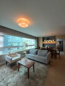 Apartamento com 3 Quartos para alugar, 130m² no Centro, Balneário Camboriú