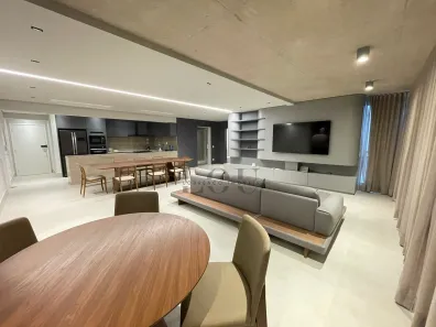 Apartamento com 3 Quartos para alugar, 197m² no Jardim das Acácias, São Paulo