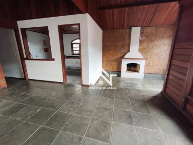 Casa com 3 Quartos à venda, 180m² no Vila Petrópolis, Atibaia