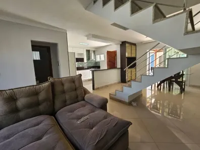 Casa com 3 Quartos à venda, 180m² no Morada de Laranjeiras, Serra