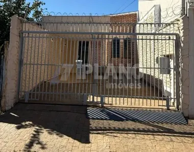 Casa com 3 Quartos à venda, 130m² no Vila São José, São Carlos