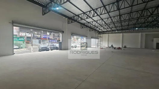Galpão/Depósito/Armazém para alugar, 198m² no Vila Nogueira, Diadema