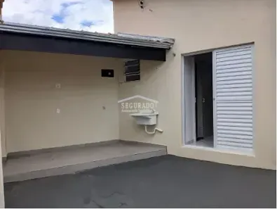 Casa com 2 Quartos para alugar, 80m² no Vila Pompéia, Campinas