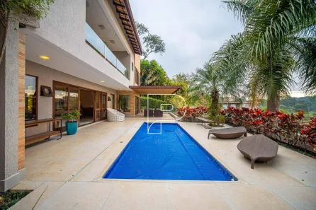 Casa de Condomínio com 4 Quartos à venda, 400m² no Golf Gardens, Carapicuíba
