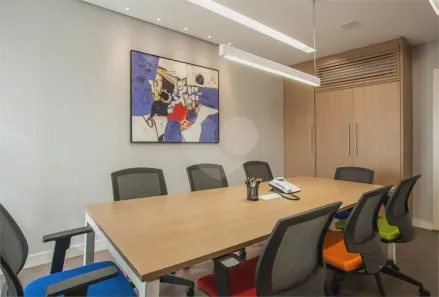 Sala Comercial à venda, 137m² no Vila Hamburguesa, São Paulo