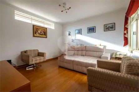 Sobrado com 4 Quartos à venda, 249m² no Vila Madalena, São Paulo
