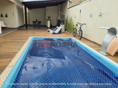 Casa de Condomínio com 4 Quartos à venda, 460m² no Região dos Lagos, Brasília