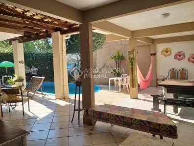 Casa com 6 Quartos à venda, 380m² no Campeche, Florianópolis