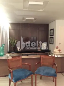 Apartamento com 2 Quartos à venda, 102m² no Martins, Uberlândia