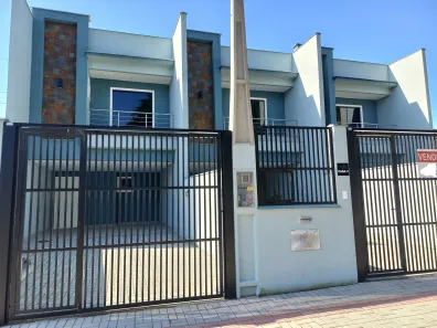 Sobrado com 3 Quartos à venda, 140m² no São Marcos, Joinville