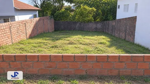 Lote/Terreno à venda, 400m² no Jardim Palos Verdes, Botucatu