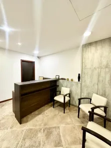 Prédio Comercial para alugar, 113m² no Zona 01, Maringá