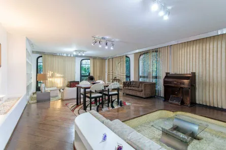 Sobrado com 4 Quartos para alugar, 551m² no Campestre, Santo André