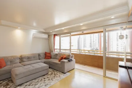 Apartamento com 3 Quartos à venda, 137m² no Centro, Curitiba